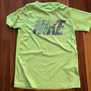 Boy’s Nike dri-fit